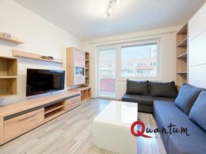 Prodej bytu 2+kk, Praha - Horní Měcholupy, Modenská, 59 m2