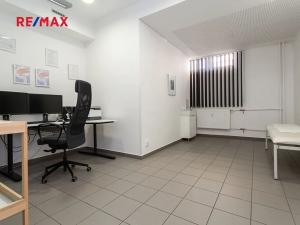 Pronájem ordinace, Praha - Nusle, Hradeckých, 83 m2