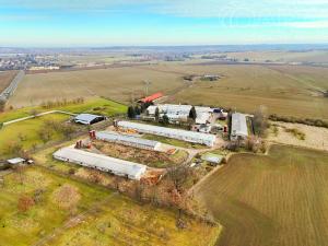 Prodej zemědělského objektu, Lány, Zámecká, 4000 m2