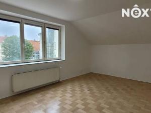 Pronájem bytu 2+kk, Praha - Košíře, Plzeňská, 53 m2