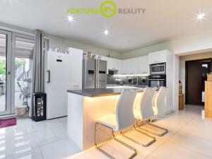 Prodej vily, Ostrava - Stará Bělá, Dokoupilova, 399 m2
