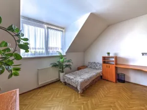 Prodej bytu 2+kk, Šanov, Komenského, 66 m2