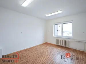 Prodej obchodního prostoru, Pardubice - Zelené Předměstí, V Ráji, 740 m2