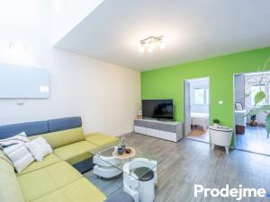 Prodej bytu 6+kk a větší, Znojmo, Palackého, 122 m2