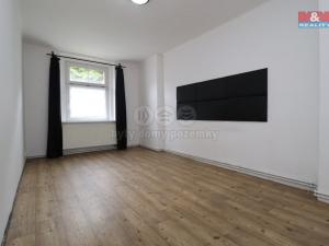 Prodej bytu 3+1, Karlovy Vary - Dvory, 1. máje, 70 m2