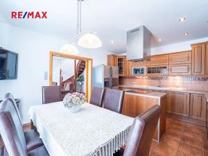 Prodej rodinného domu, Chrášťany, 175 m2