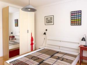 Pronájem bytu 2+1, Praha - Žižkov, Pod lipami, 53 m2