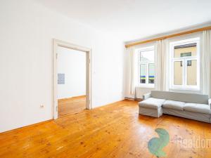 Prodej bytu 3+1, České Budějovice, Skuherského, 72 m2