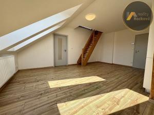 Prodej bytu 2+kk, Praha - Libeň, Zenklova, 86 m2