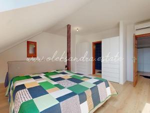 Prodej bytu 3+1, Praha - Vršovice, 28. pluku, 139 m2