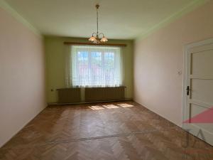 Prodej bytu 3+1, Klatovy - Klatovy V, Plánická, 128 m2