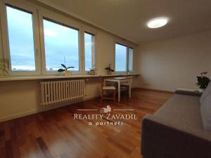 Pronájem bytu 2+1, Praha - Záběhlice, Bramboříková, 59 m2
