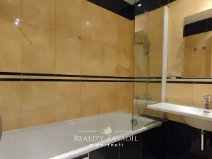 Pronájem bytu 2+1, Praha - Záběhlice, Bramboříková, 59 m2
