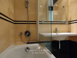 Pronájem bytu 2+1, Praha - Záběhlice, Bramboříková, 59 m2