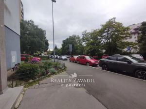 Pronájem bytu 2+1, Praha - Záběhlice, Bramboříková, 59 m2