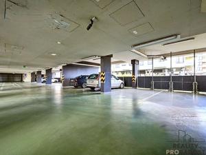 Pronájem garážového stání, Praha - Stodůlky, Svitákova, 15 m2