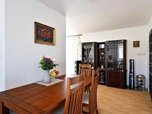 Prodej rodinného domu, Vyžlovka, Na Poštolce, 180 m2