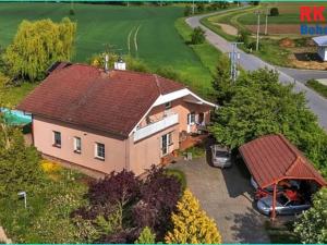 Prodej rodinného domu, Sukorady, 200 m2