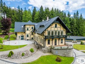 Pronájem ubytování, Jablonec nad Nisou, U Lesního divadla, 2930 m2