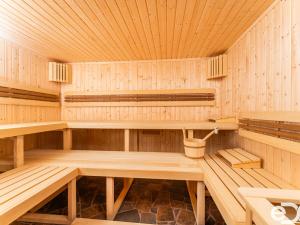 Pronájem ubytování, Jablonec nad Nisou, U Lesního divadla, 2930 m2