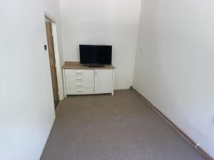 Prodej činžovního domu, Horní Maršov - Temný Důl, 510 m2