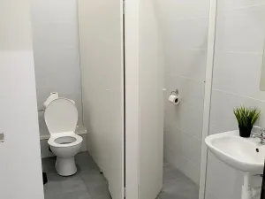 Pronájem kanceláře, Praha - Braník, Nad lesním divadlem, 169 m2
