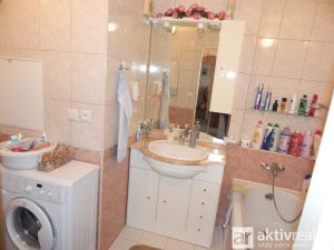 Prodej bytu 3+1, Praha - Bohnice, Eledrova, 66 m2