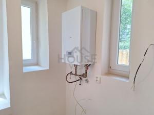 Prodej bytu 3+1, Praha - Holešovice, U Uranie, 60 m2