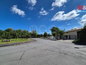 Prodej pozemku pro bydlení, Hrušovany, 30076 m2