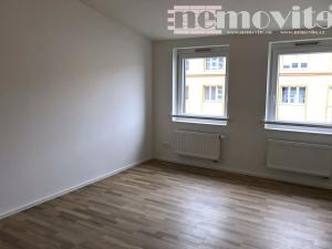 Pronájem bytu 2+kk, Hradec Králové, Chelčického, 44 m2