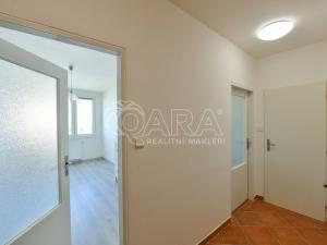 Pronájem bytu 4+1, Praha - Stodůlky, Bašteckého, 123 m2