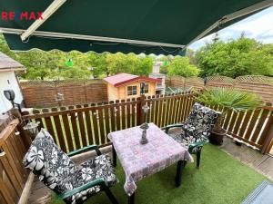 Prodej rodinného domu, Stavěšice, 150 m2