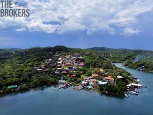 Prodej chaty, Coxen Hole, Roatán, Honduras, 232 m2