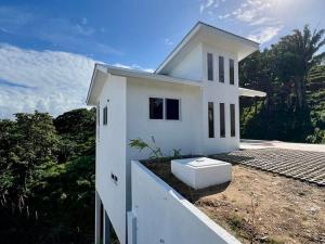Prodej rodinného domu, Coxen Hole, Roatán, Honduras, 90 m2