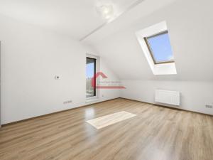 Prodej bytu 2+kk, Moravany, Višňová, 62 m2