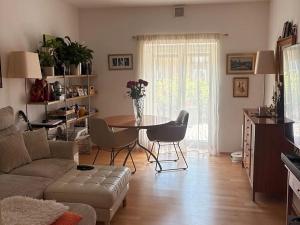 Pronájem bytu 2+kk, Praha - Smíchov, K vodojemu, 50 m2