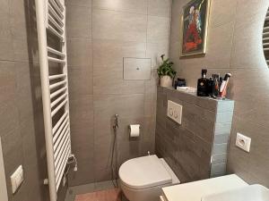 Pronájem bytu 2+kk, Praha - Smíchov, K vodojemu, 50 m2