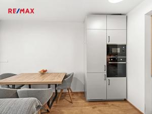 Pronájem bytu 2+kk, Praha - Libeň, Vojenova, 58 m2