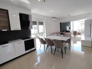 Prodej bytu 3+kk, Poreč, Chorvatsko, 77 m2
