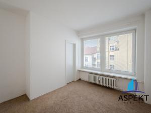 Pronájem kanceláře, Praha - Vinohrady, Vinohradská, 49 m2