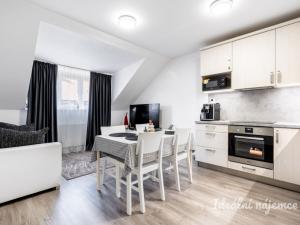 Pronájem bytu 2+kk, Praha - Braník, Nad přívozem, 42 m2
