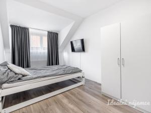 Pronájem bytu 2+kk, Praha - Braník, Nad přívozem, 42 m2