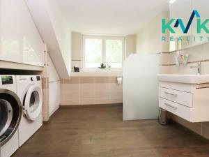 Prodej bytu 2+kk, Karlovy Vary, Nebozízek, 77 m2