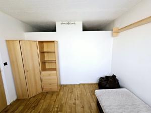 Pronájem bytu 4+1, Třebíč - Borovina, Zahraničního odboje, 72 m2