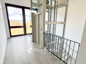 Pronájem bytu 2+kk, Znojmo, Vrbkova, 47 m2