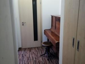 Pronájem bytu 3+1, České Budějovice - České Budějovice 2, Jizerská, 77 m2