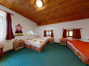 Prodej chalupy, Stárkov - Chlívce, 400 m2