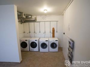 Pronájem bytu 1+1, Praha - Smíchov, U Pernikářky, 27 m2