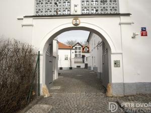 Pronájem bytu 1+1, Praha - Smíchov, U Pernikářky, 27 m2