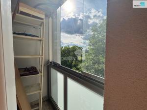 Pronájem bytu 1+1, Praha - Hloubětín, Kukelská, 43 m2